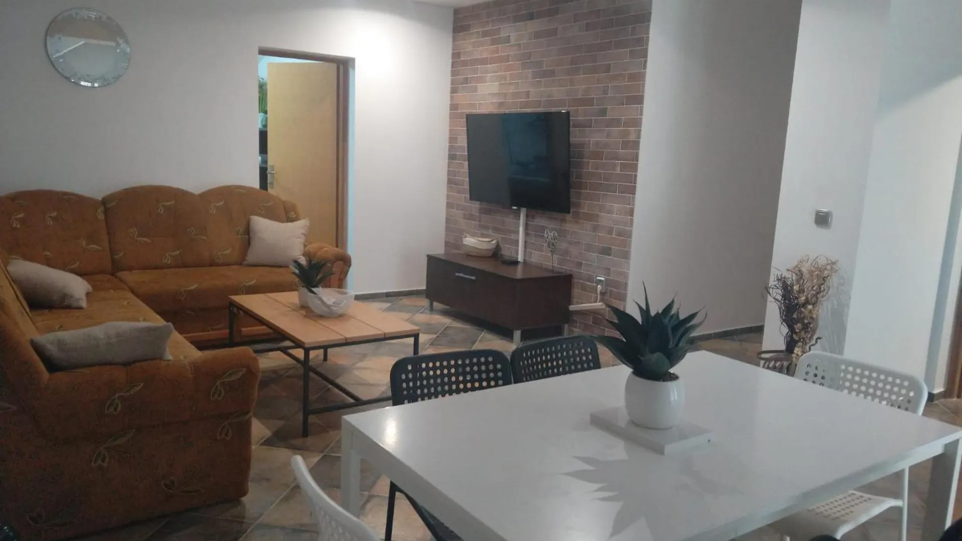 Cozy Apartments Happy Place Gornji Karin 0*,