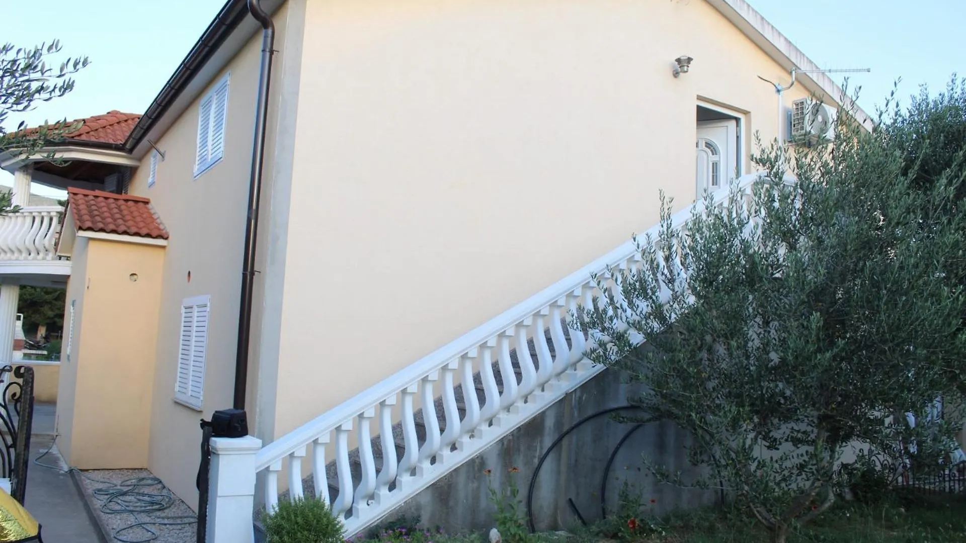 Cozy Apartments Happy Place Gornji Karin 0*,  Croatia